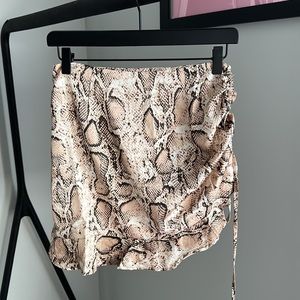 Missguided Petite Brown Snake Print Satin Ruched Mini Skirt size 4